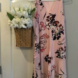 Ivanka Trump trumpet v neck dress